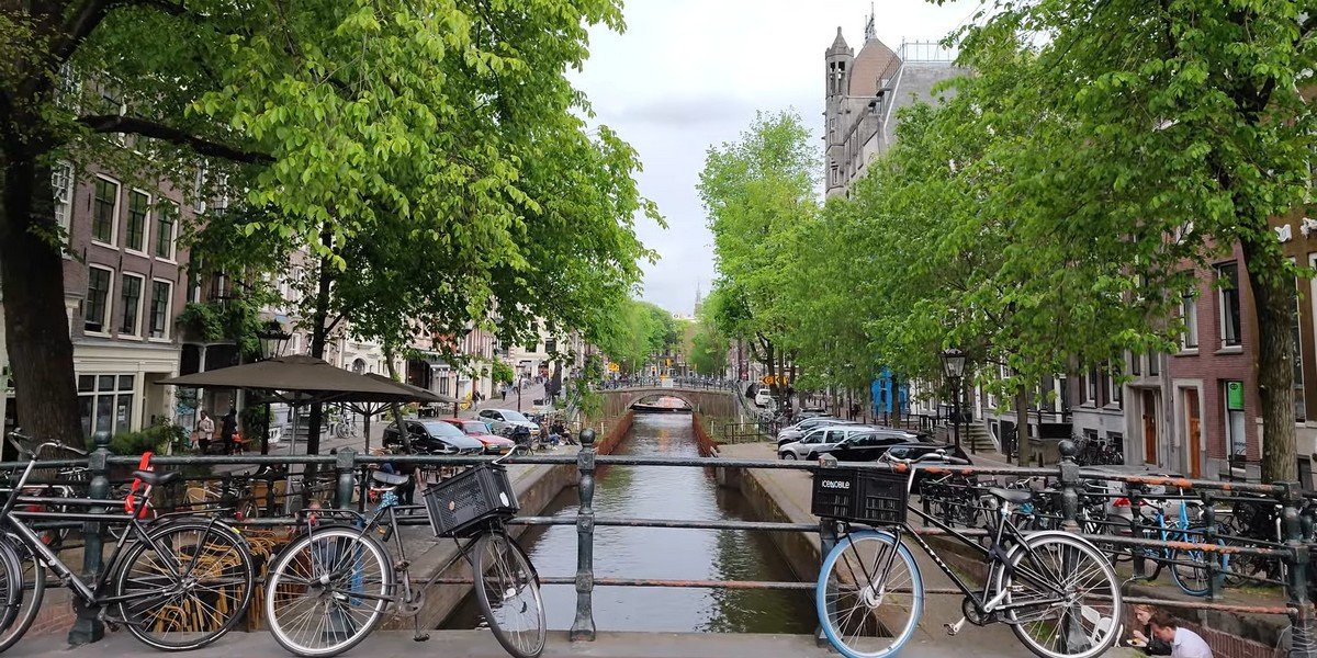 City Bike Tour Amsterdam: Highlights and Hidden Gems