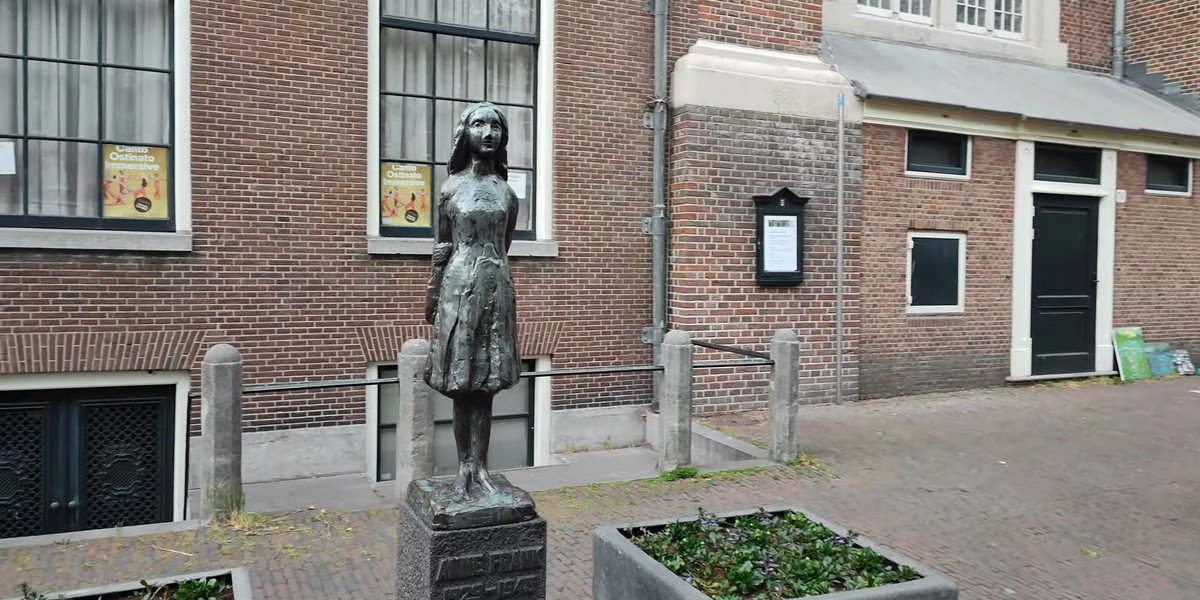 Anne Frank and Jewish Neighborhood Walking Tour
