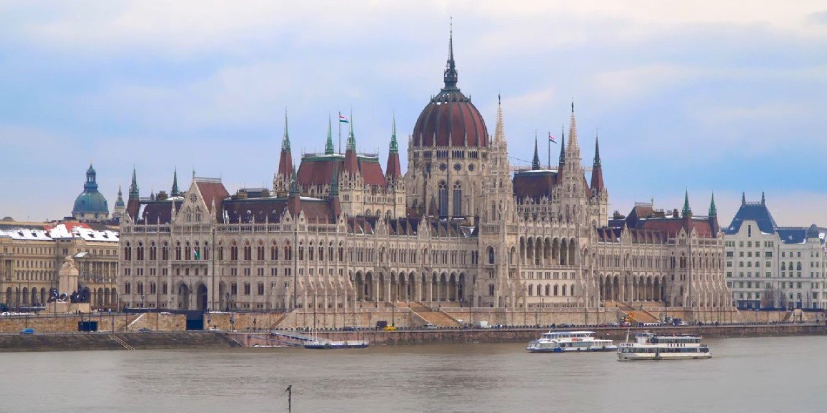 Budapest City Tour with Parliament Admission, photo 1