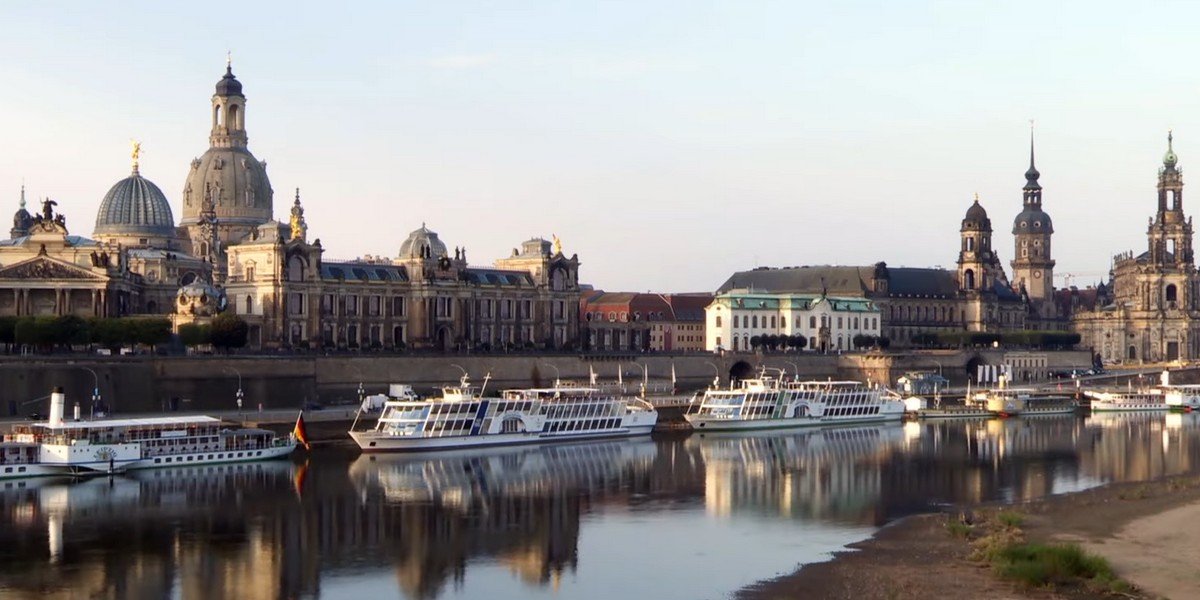 Dresden: Rent Inflatable Boats