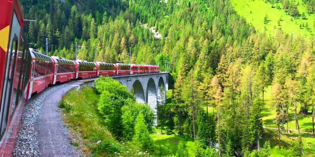 Lake Como and Bernina Train Tour, photo 1