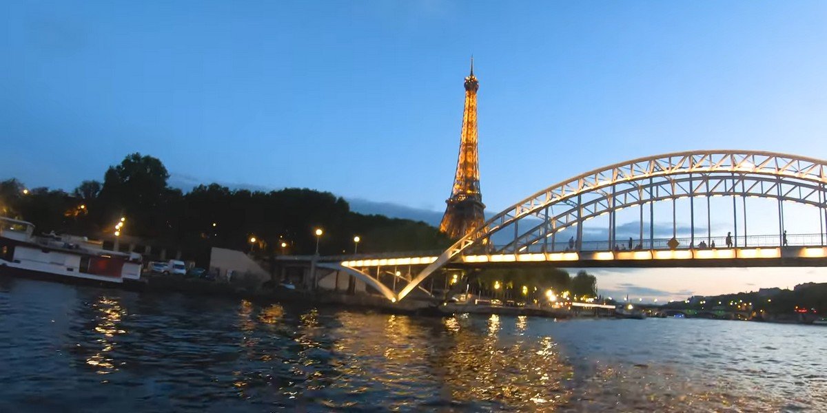 Seine River Cruise with Champagne Tasting