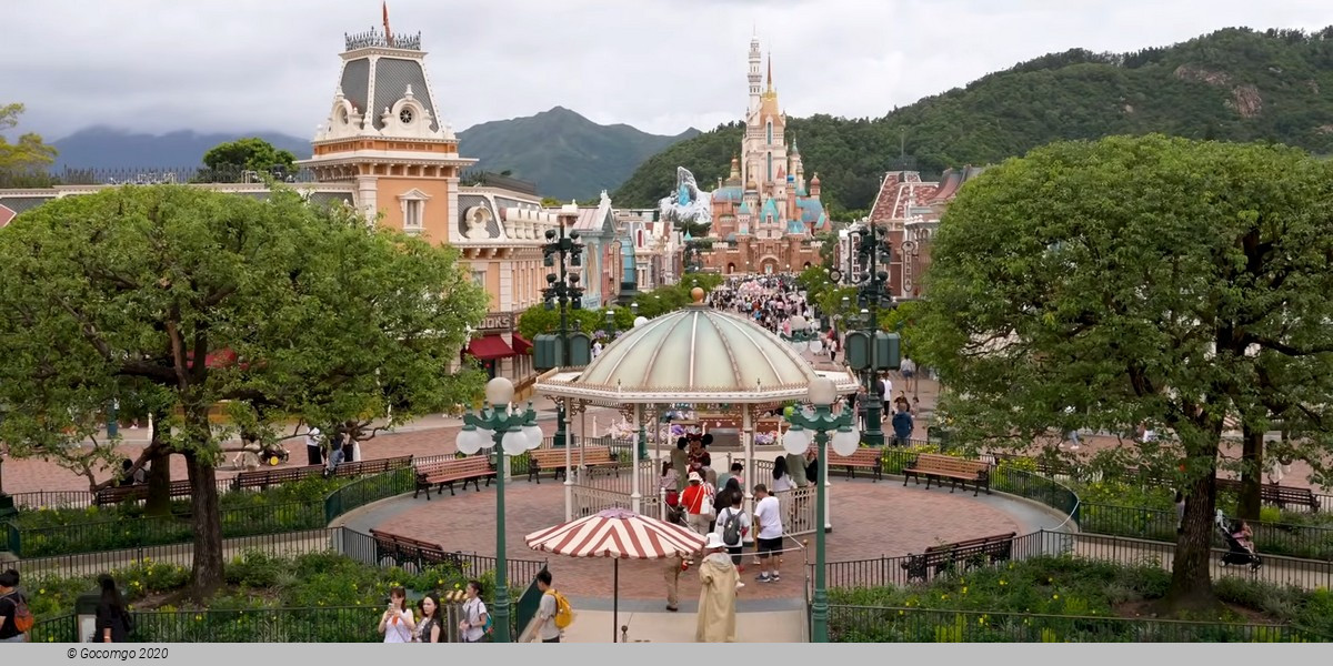 1-Day Entry Ticket with Private Transfer to the Hong Kong Disneyland Park