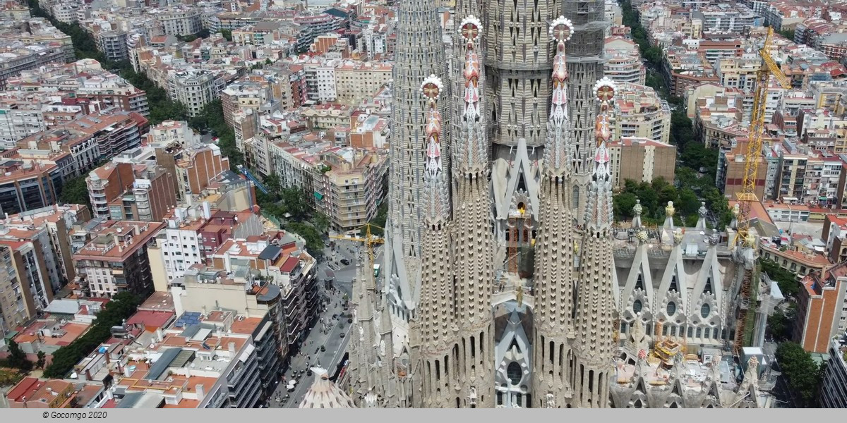 Sagrada Familia Skip-the-Line Entry Ticket with with Passion Facade Tower Access