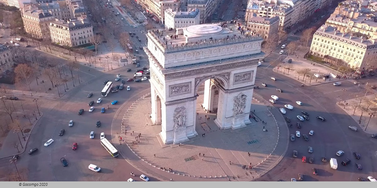 Private Tour of the Champs-Élysées and Arc de Triomphe