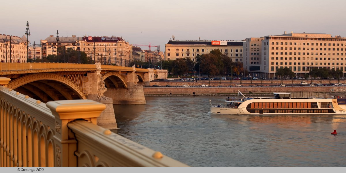 Daytime or Evening Danube Cruise with Welcome Drink