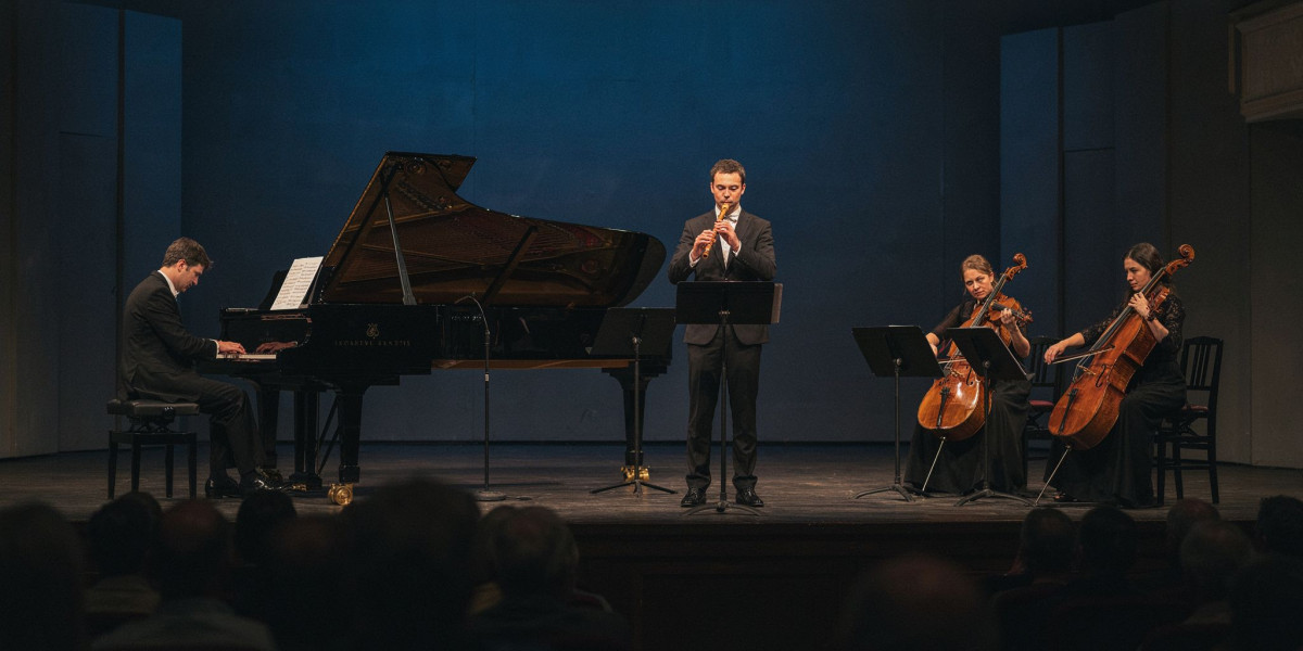 A Recital of Music by Julian Dawes, photo 1