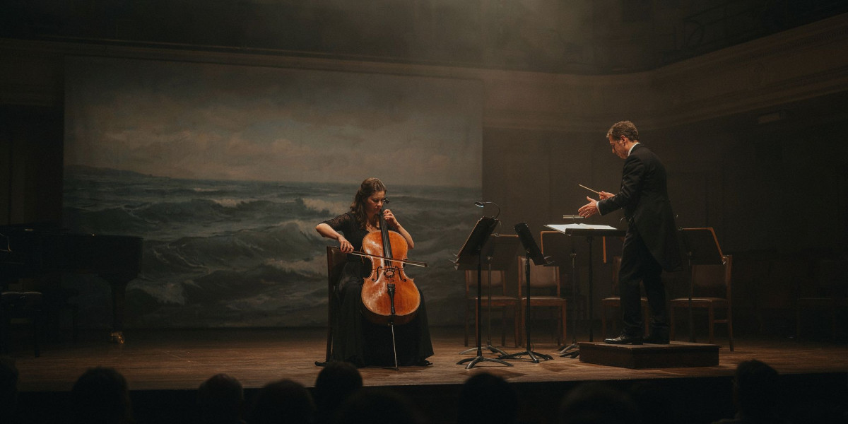Sakari Oramo conducts Debussy and Shostakovich, photo 1
