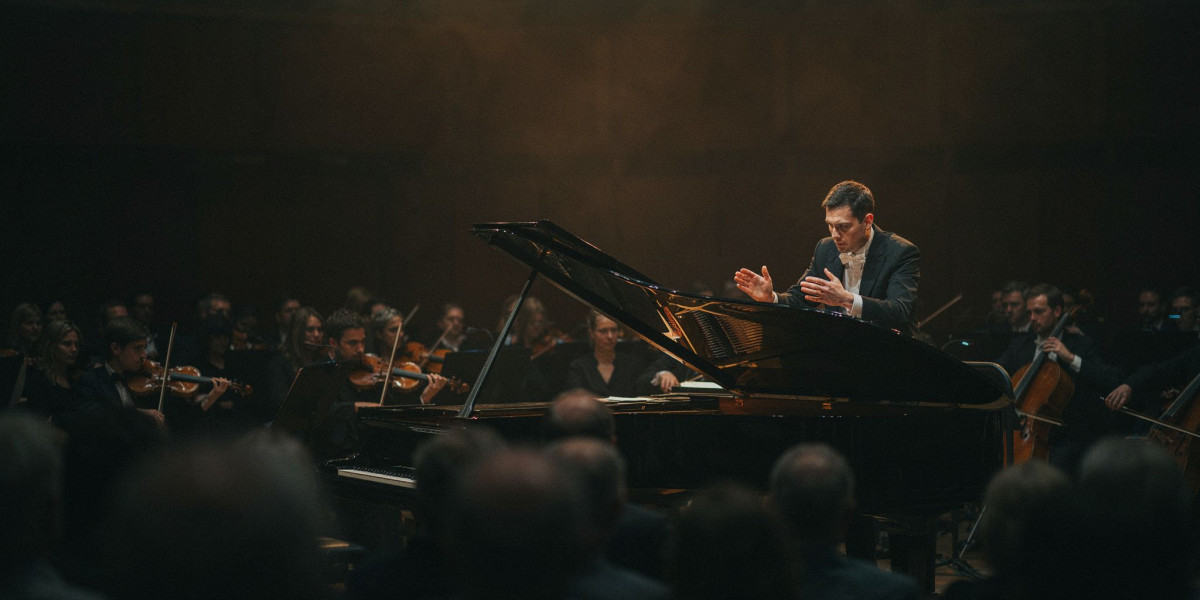An Evening with Peter Donohoe, photo 1