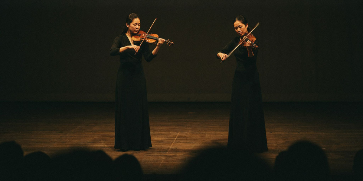 Hina & Fiona, photo 1