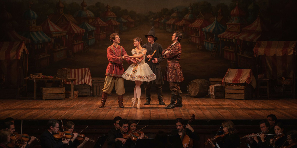 Beethoven Piano Concerto No 1 & Petrushka, photo 1