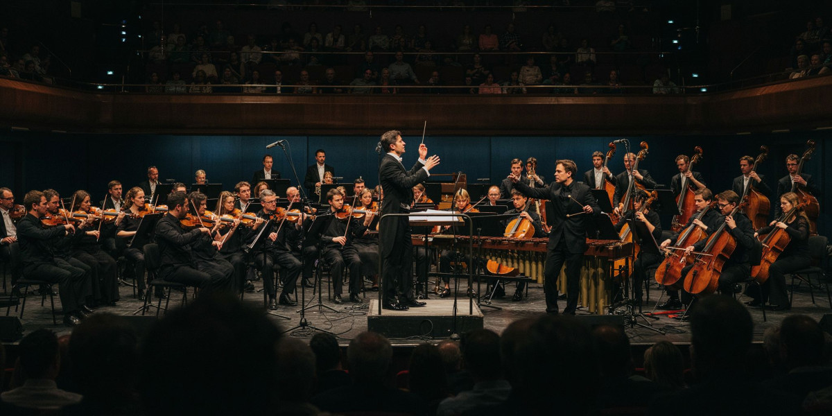 Sakari Oramo conducts Grime, Arnold and Vaughan Williams, photo 1
