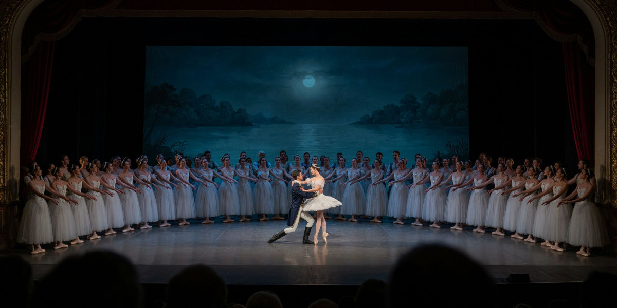 Swan Lake in-the-round – English National Ballet, photo 1