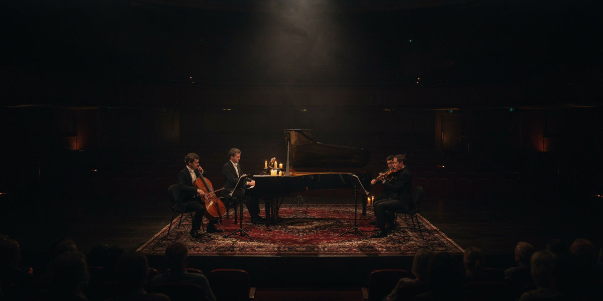 Moonlight Sonata by Candlelight, photo 1