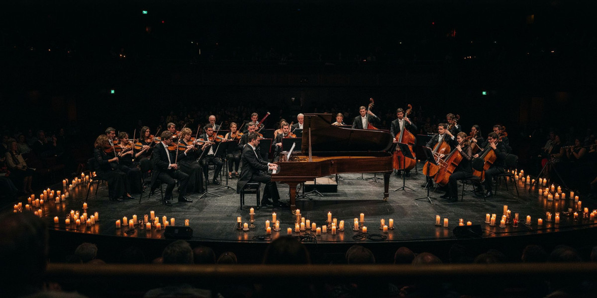 Rhapsody in Blue by Candlelight, photo 1