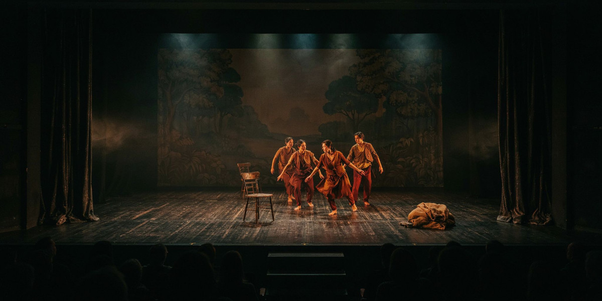 Lullaby – Jasmin Vardimon Company, photo 1