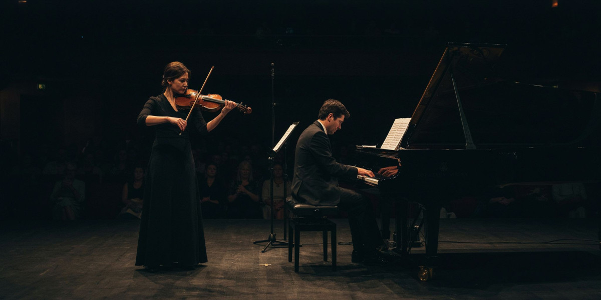 Alena Baeva; Joseph Havlat, photo 1