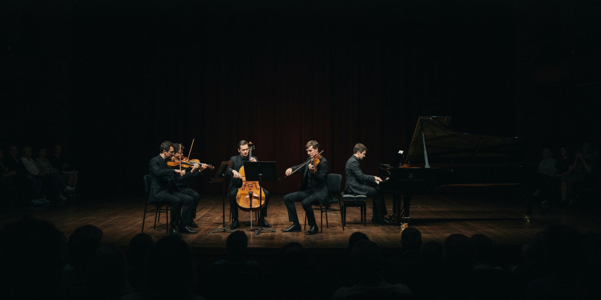 Waldstein Trio and Jonathan Barritt (viola), photo 1